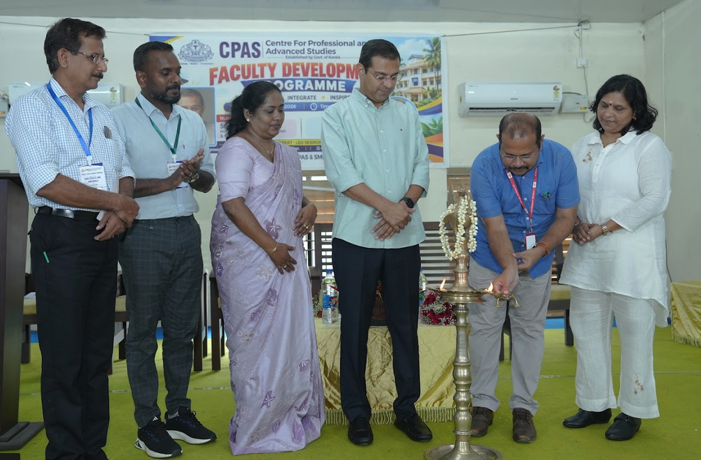 FDP @ Angamaly: Ceremonial Lamp Lighting by Shri. Jaimon Jacob, Director, CPAS